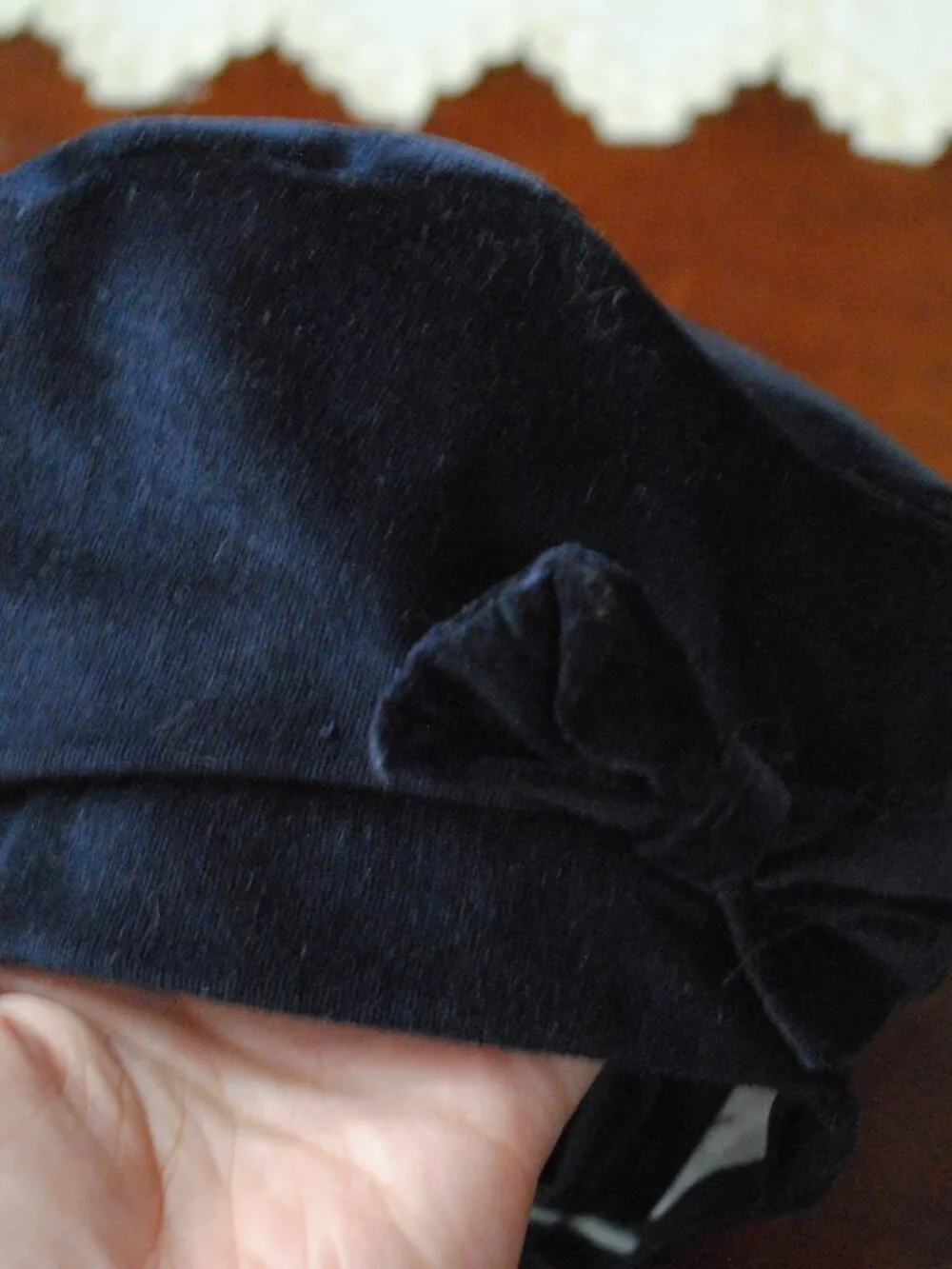 Vintage Girls' Dark Blue Velvet / Velveteen Beret Hat 4T 1990s